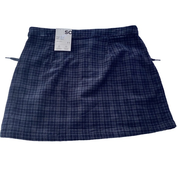 Juniors' SO Front Lace-Up Mini Skirt Navy Black plaid Size 11 - Picture 2 of 5